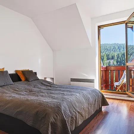44 Apartament *