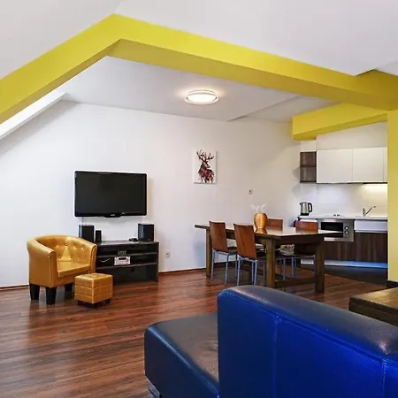 44 Apartament